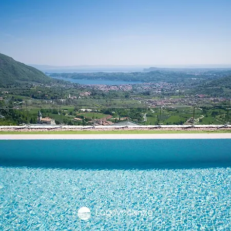 Livia Luxury Roe