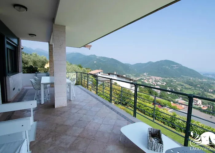 Livia Luxury Βίλα