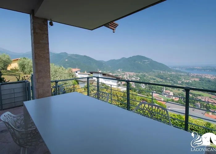 Livia Luxury *