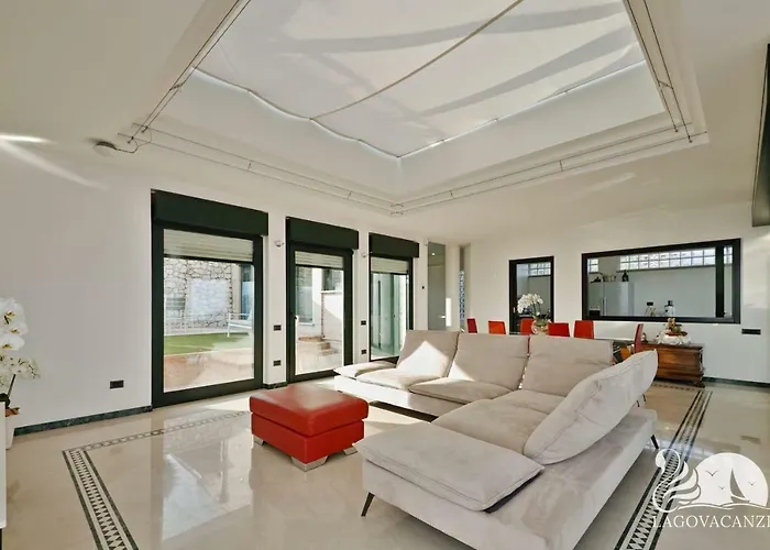 Livia Luxury Βίλα