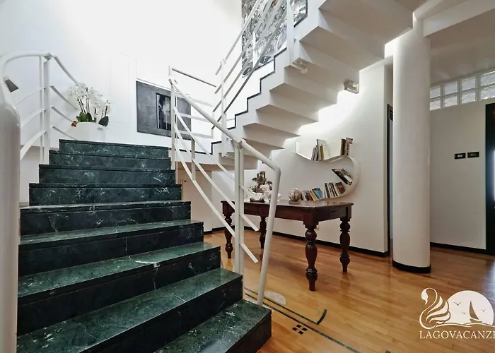Livia Luxury *