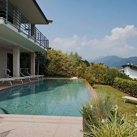 Livia Luxury